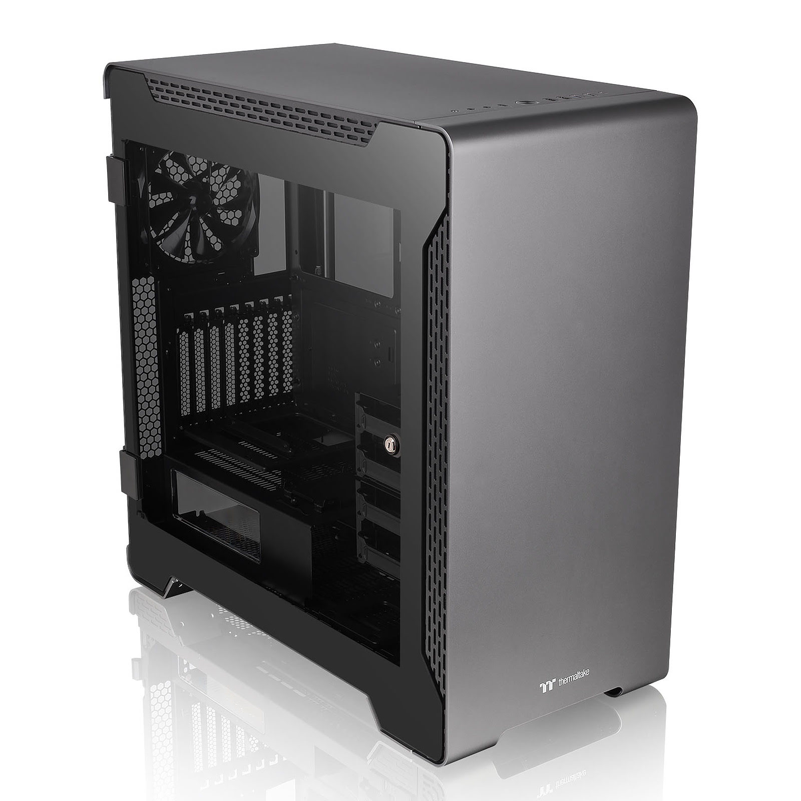 Thermaltake A700 Aluminium TG Gris - Boîtier PC Thermaltake - 0